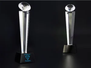Sklenená trofej C077 v kazete